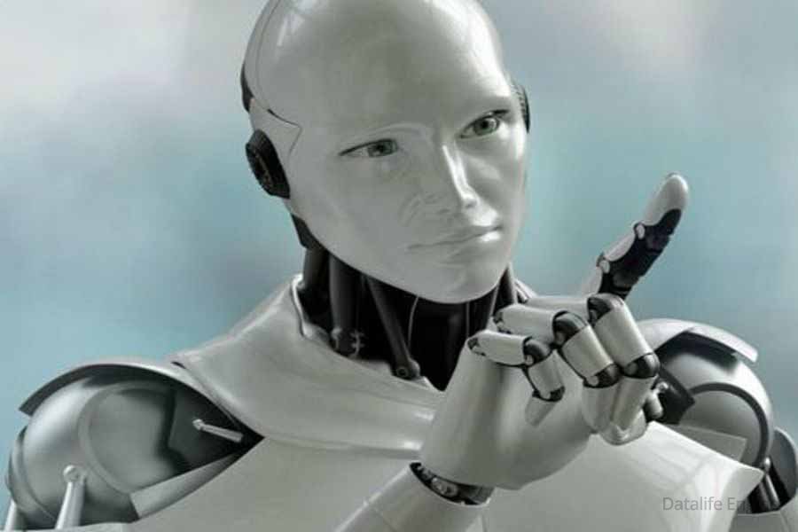 2020 жылға қарай роботтар қарт адамдарға қызмет ететін болады