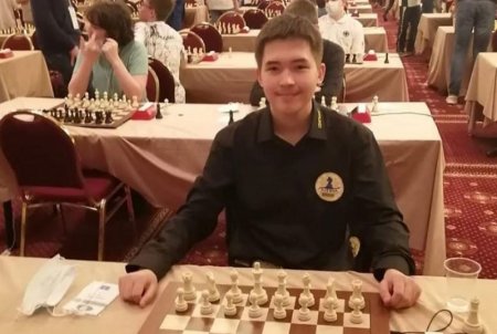 18 жастағы Қазыбек Нөгербек жылдам шахматтан әлем чемпионы атанды