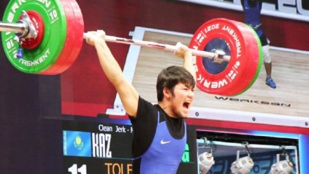 Қазақстандық ауыр атлеттер Азия біріншілігінде екі медаль жеңіп алды