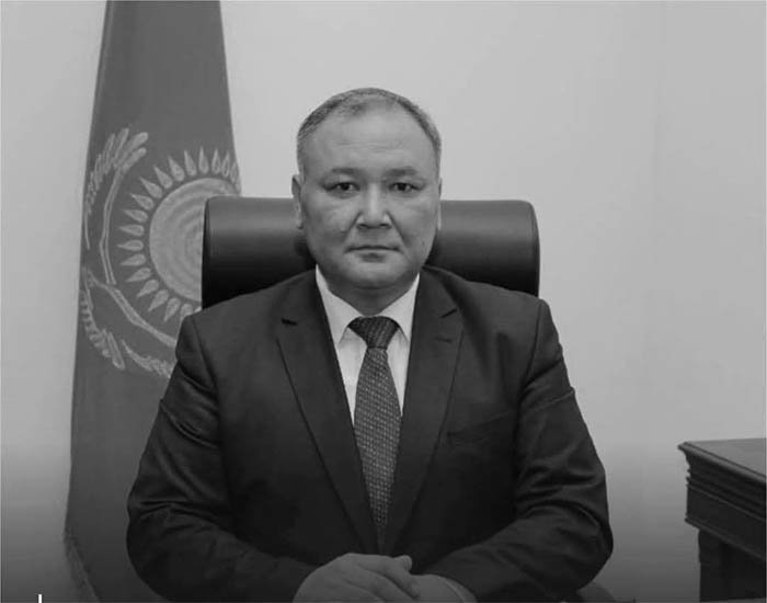 Досқа адал,  сертіне берік болды