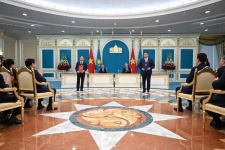 Президент Вьетнам Коммунистік партиясы Орталық комитетінің Бас хатшысы То Лам келіссөздер жасады