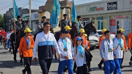МЕМЛЕКЕТТІК РӘМІЗДЕР КҮНІ АЯСЫНДА ПАТРИОТТЫҚ ШЕРУ ӨТТІ