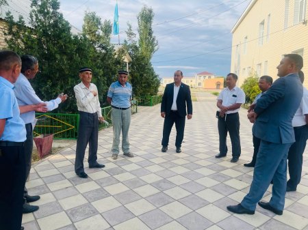 Халықпен кездесу: Депутаттар тұрғындар мәселесіне зер салды