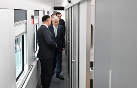 Президент Stadler Kazakhstan зауытымен танысты