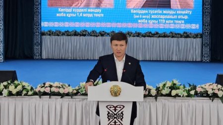 АУДАН ӘКІМІ КЕНТ ТҰРҒЫНДАРЫМЕН КЕЗДЕСТІ