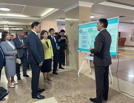 «БІЛІМ КЕЛЕШЕГІ: АДАЛ АЗАМАТ, КӘСІБИ МАМАН» Таразда ұстаздардың облыстық Тамыз кеңесі өтті