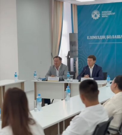 Жаңақорған ауданында ҚР Парламенті Сенаты депутаты Наурызбай Байқадамовпен кездесу өтті.