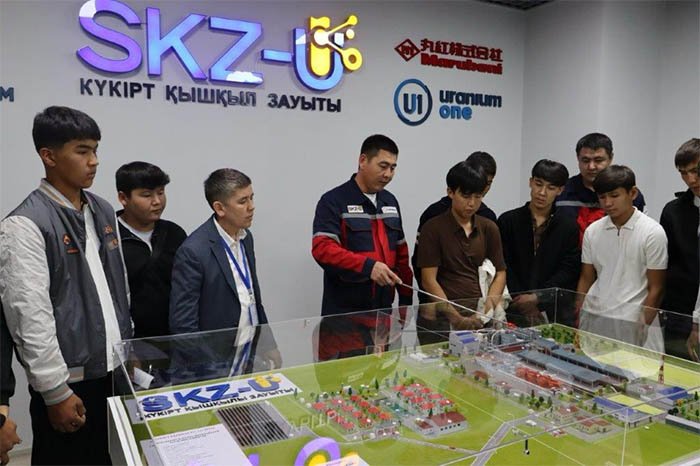 Болашақ мамандар өндірісте