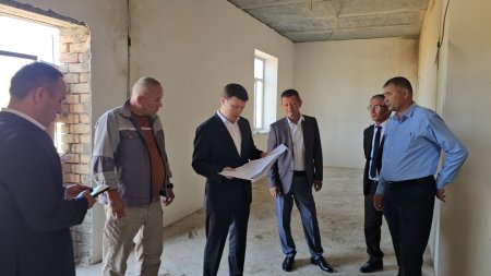 ЕКПІНДІДЕ КЛУБ ҮЙІНІҢ ҚҰРЫЛЫСЫ ЖҮРУДЕ