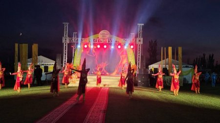 «АЛТЫН КҮЗІН АЙШЫҚТАҒАН АРАЙЛЫ АУДАН» АТТЫ ГАЛА-КОНЦЕРТ