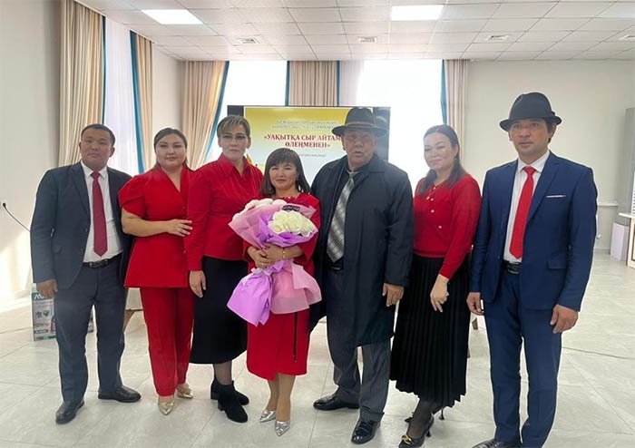 “Уақытқа сыр айтамын өлеңменен”