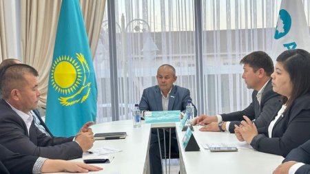 ПАРТИЯЛЫҚ БАҚЫЛАУ КОМИССИЯСЫНЫҢ АЛҒАШҚЫ ОТЫРЫСЫ