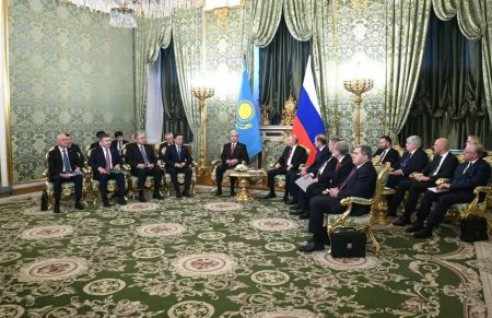 Солтүстіктегі көршіміз геосаяси тұрғыдан күрделі ел. Бірақ осындай көршімен татулықта болу ұтымды шешім. Тек бұл қатынас тең әріптестік пен өзара құрметке негізделуі тиіс.