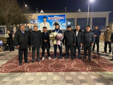 БАЙЗАҚ ҚАЖЫМҰҚАНДЫ ЖЕРЛЕСТЕРІ ҚОШЕМЕТПЕН ҚАРСЫ АЛДЫ