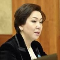 Дания Еспаева: бізге жекелеген түзетулер емес, жаңа Конституция қажет