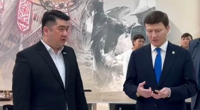 Жандос Базартай Руханият орталығы жұмысымен танысты