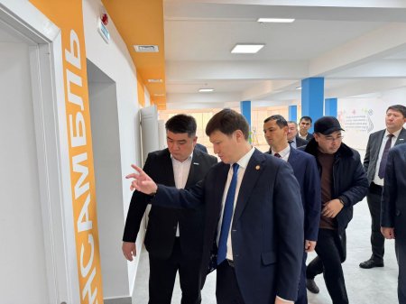 «AMANAT» ПАРТИЯСЫ ОБЛЫСТЫҚ ФИЛИАЛЫНЫҢ ТӨРАҒАСЫ ОҚУШЫЛАР ҮЙІ ҒИМАРАТЫМЕН ТАНЫСТЫ