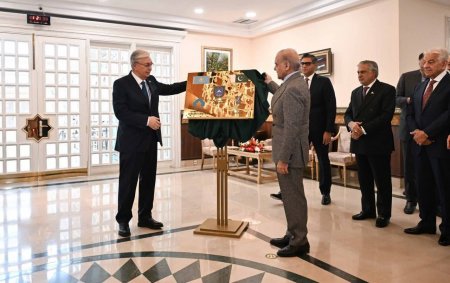 Қазақстан Президенті мен Пәкістан Премьер-министрі мәдени орталықтар және Dostyq спорт кешенінің ашылу рәсіміне қатысты