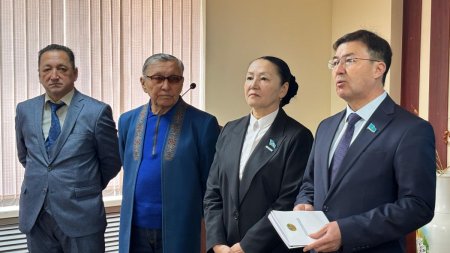 АБЫЛАЙХАН КОЛЛЕДЖІНДЕ ЖАҢА КОНСТИТУЦИЯ ЖОБАСЫН ТҮСІНДІРУ БОЙЫНША КЕЗДЕСУ ӨТТІ