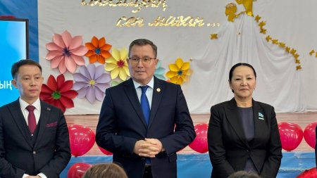 ПЕДАГОГТАРМЕН КЕЗДЕСУДЕ АТА ЗАҢ ЖОБАСЫНЫҢ НЕГІЗГІ БАҒЫТТАРЫ ТҮСІНДІРІЛДІ