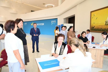АЙМАҚ БАСШЫСЫ ҚҰРЫЛТАЙ САЙЛАУЫНДА ДАУЫС БЕРДІ