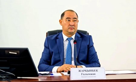 АУДАНДА ЖҰМЫСШЫ КАДРЛАРДЫ ДАЯРЛАУ МӘСЕЛЕСІ ҚАРАЛДЫ