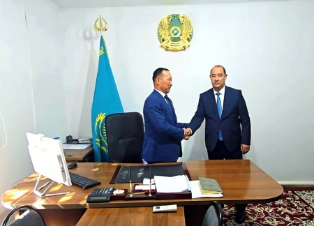 ШАЛҚИЯ КЕНТІ ЖӘНЕ ТӨМЕНАРЫҚ АУЫЛДЫҚ ОКРУГІНЕ ЖАҢАДАН САЙЛАНҒАН ӘКІМДЕР ТАНЫСТЫРЫЛДЫ