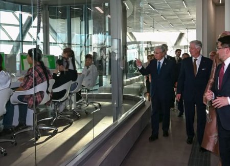 Президент Қасым-Жомарт Тоқаевқа, Бельгиялықтар Королі Филипп пен Патшайым Матильдаға музей экспозициясы, роботты техника аймағы және ЖИ-кинотеатр мүмкіндіктері таныстырылды.