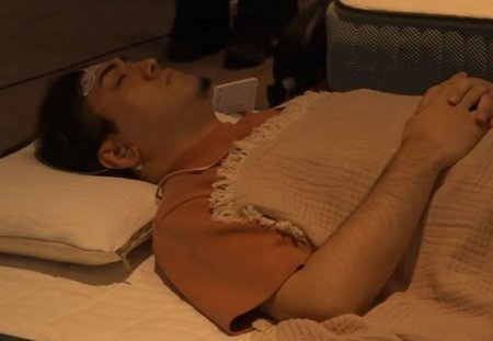 Әйел ұйықтаудан жарысып, 6,3 миллион теңге ұтып алды