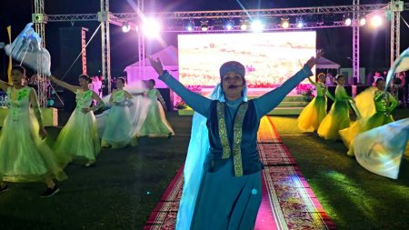 «ЖАҢАҚОРҒАН - АЛТЫН ДӘННІҢ АСҚАҚ РУХТЫҢ МЕКЕНІ» АТТЫ ГАЛА-КОНЦЕРТ ӨТТІ